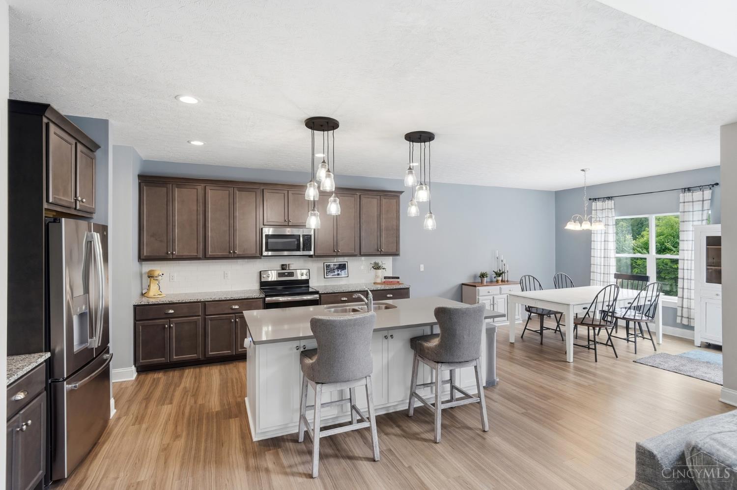 8007 Acorn Trail