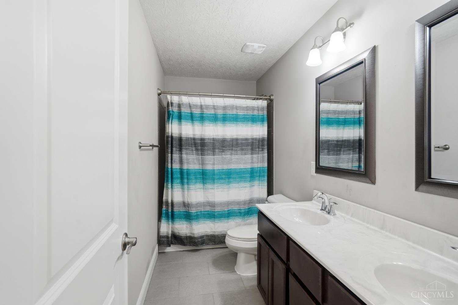 8007 Acorn Trail