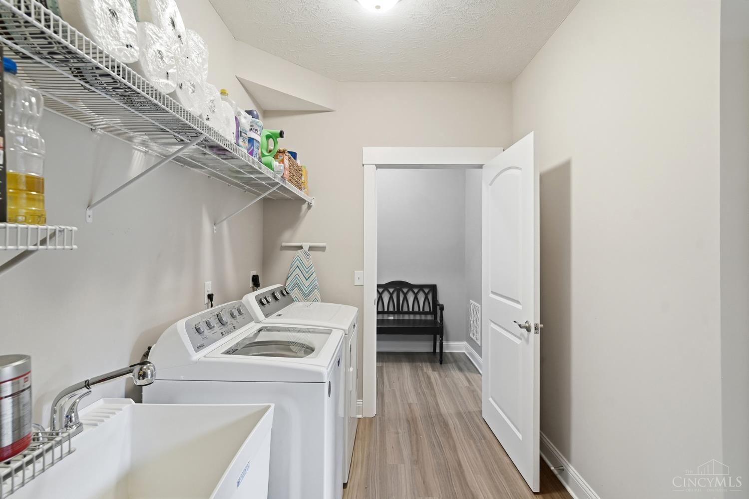 8007 Acorn Trail