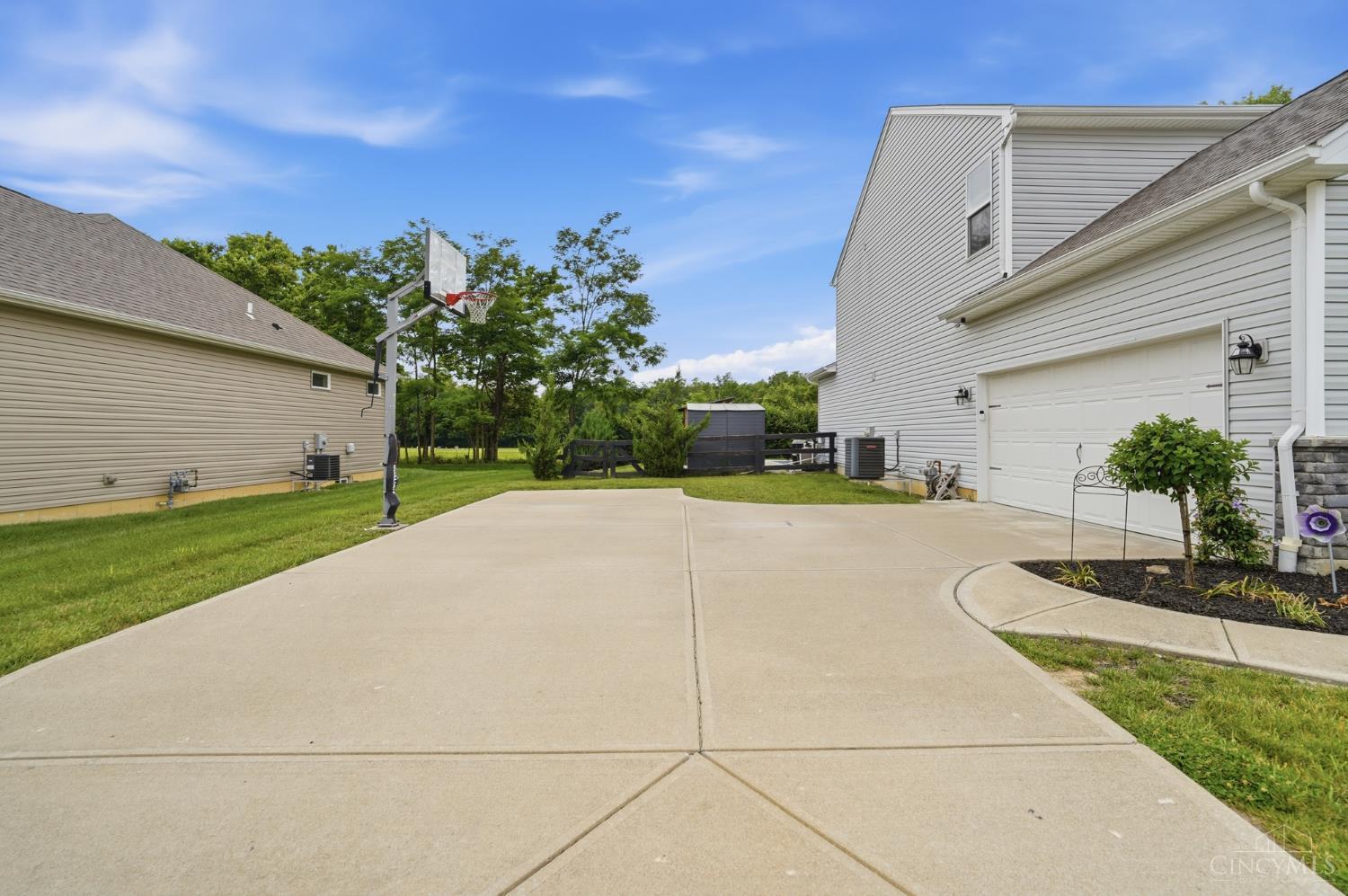 8007 Acorn Trail