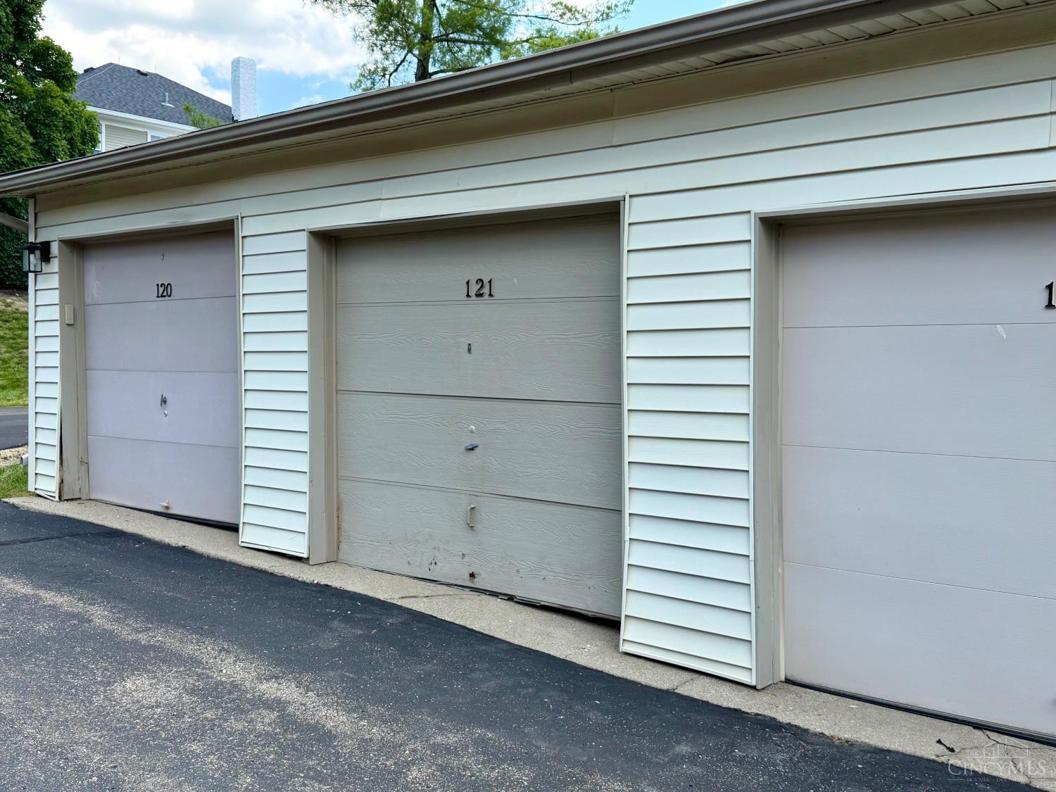 1572 Gelhot Drive 121