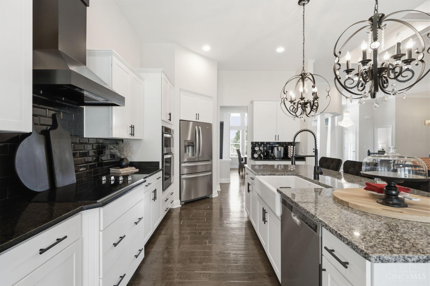 6908 Mary Joy Cove