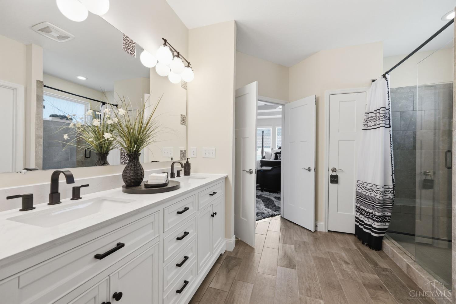 6908 Mary Joy Cove