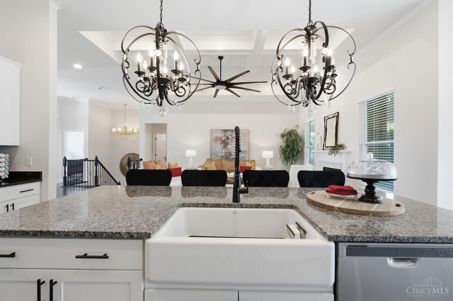 6908 Mary Joy Cove