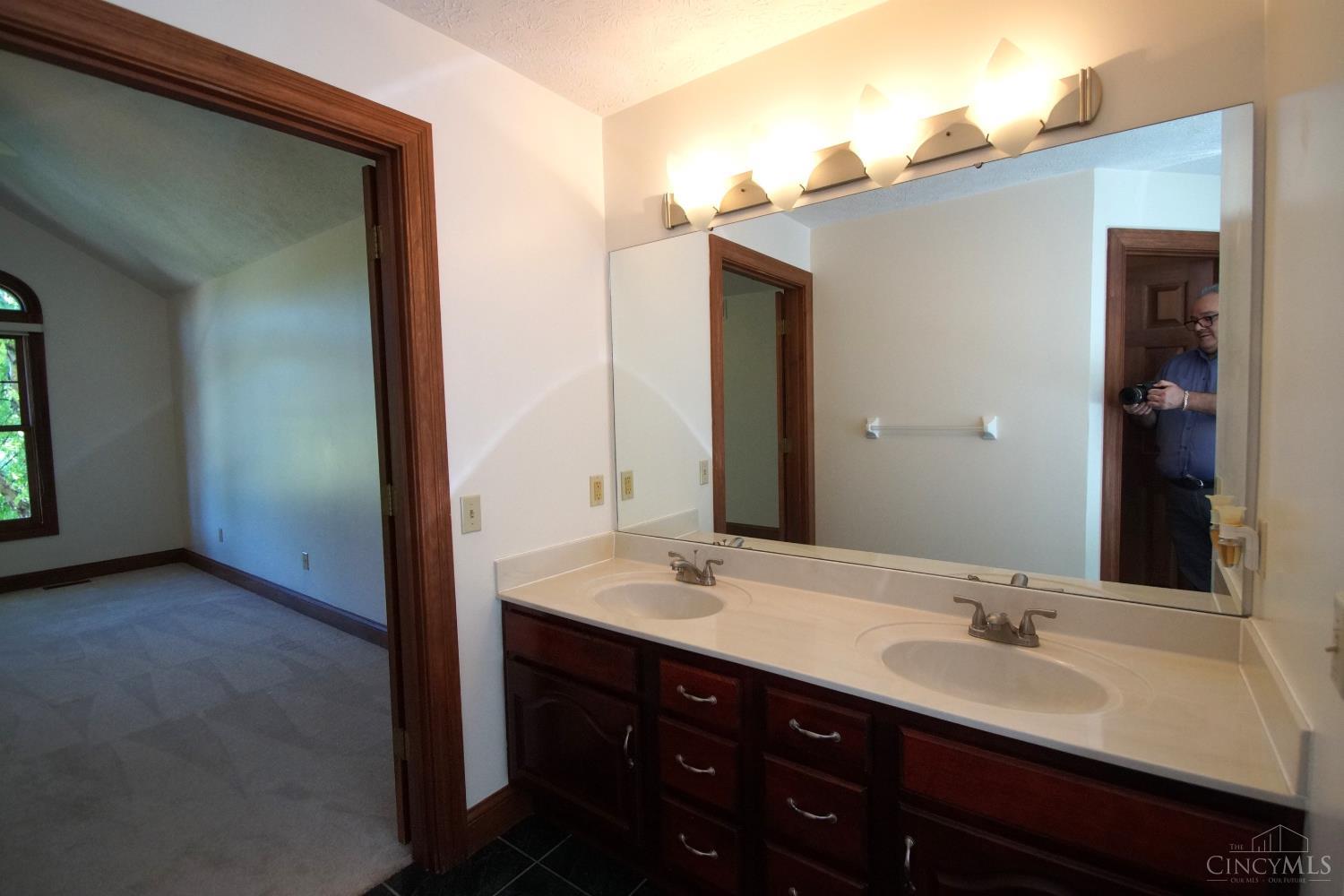 6291 Ashbourne Place