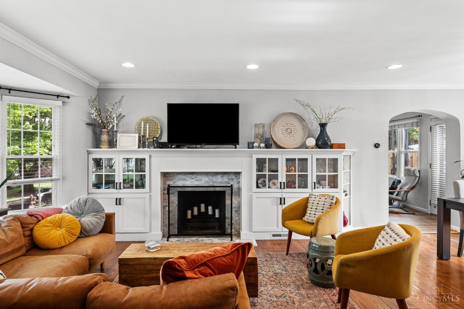 2722 Ridgewood Avenue