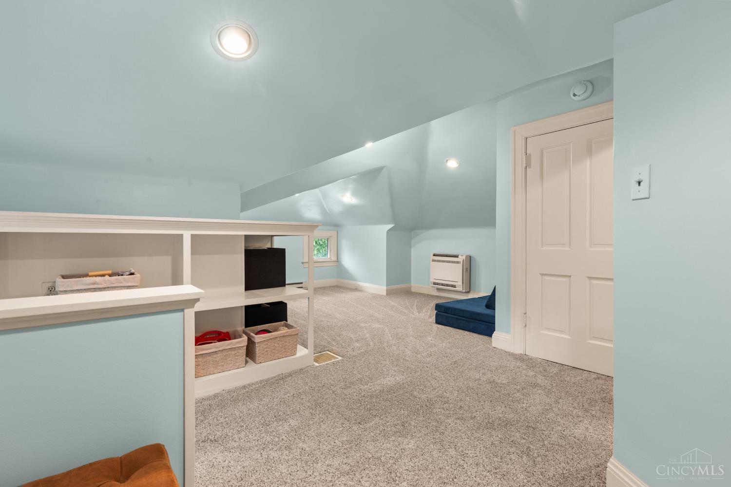 3449 Berry Avenue