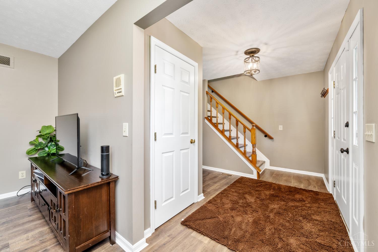 943 Saffron Lane