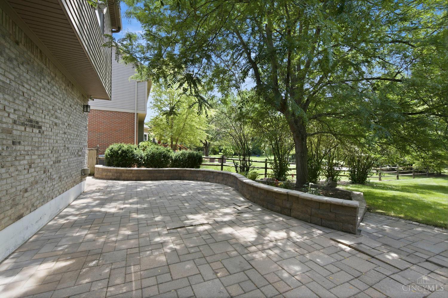 8663 Rupp Farm Drive