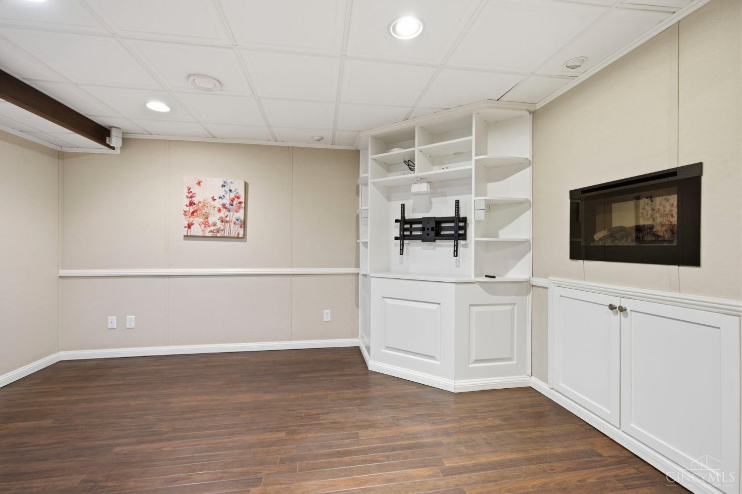 8663 Rupp Farm Drive