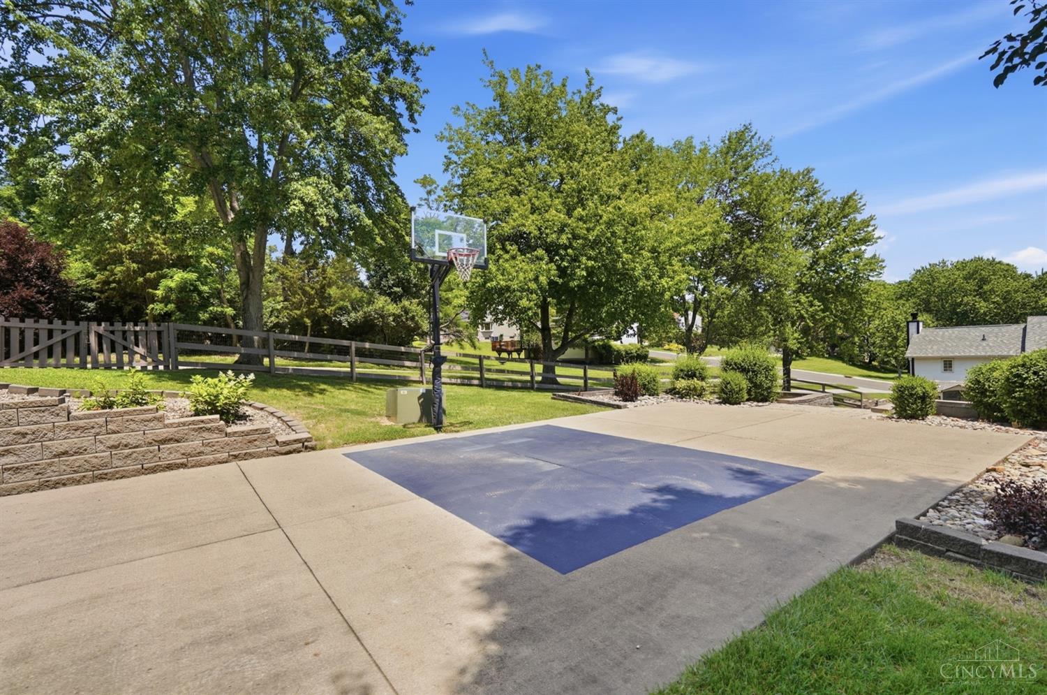 5629 Bluepine Drive