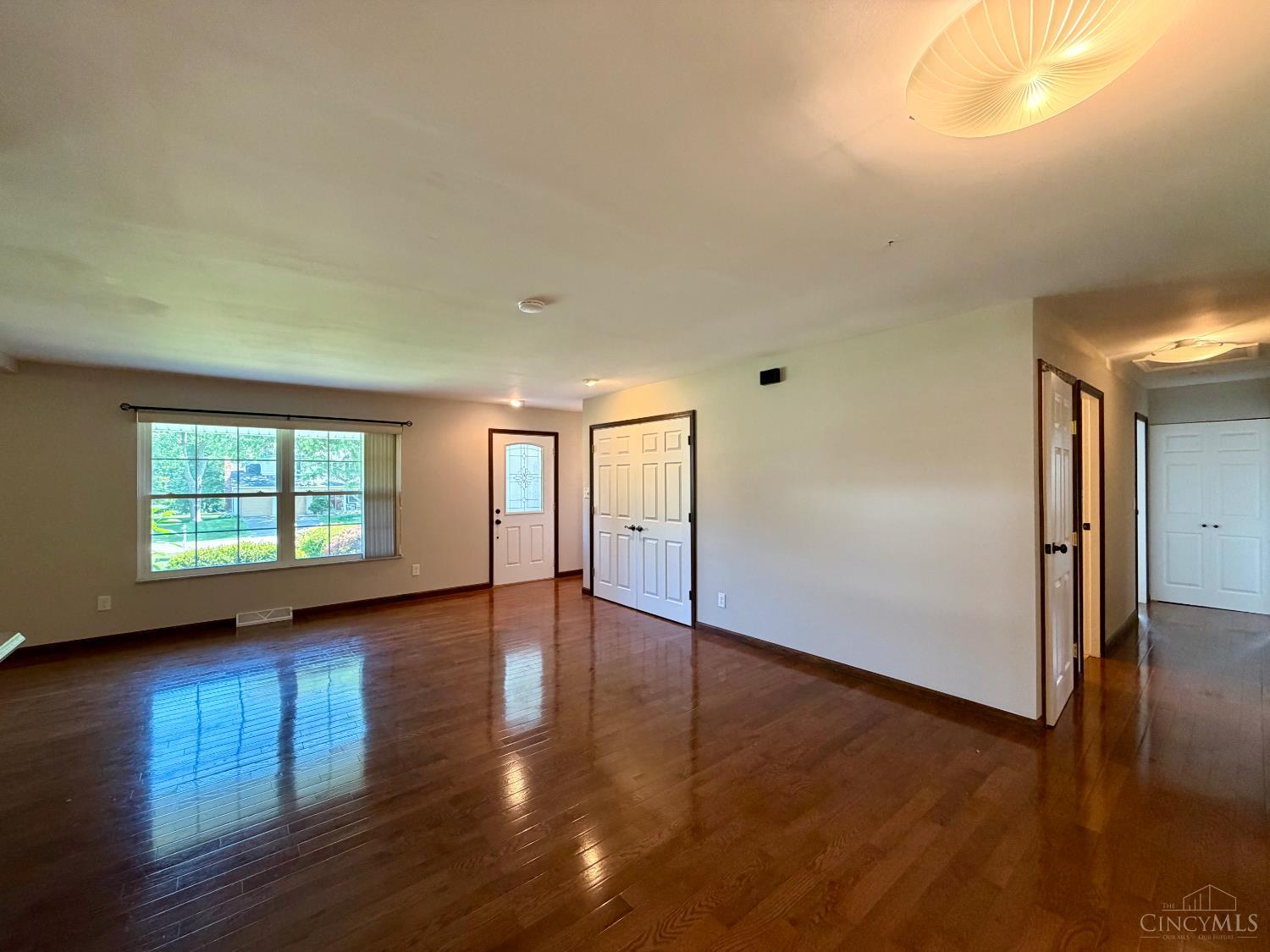 6707 Apache Way