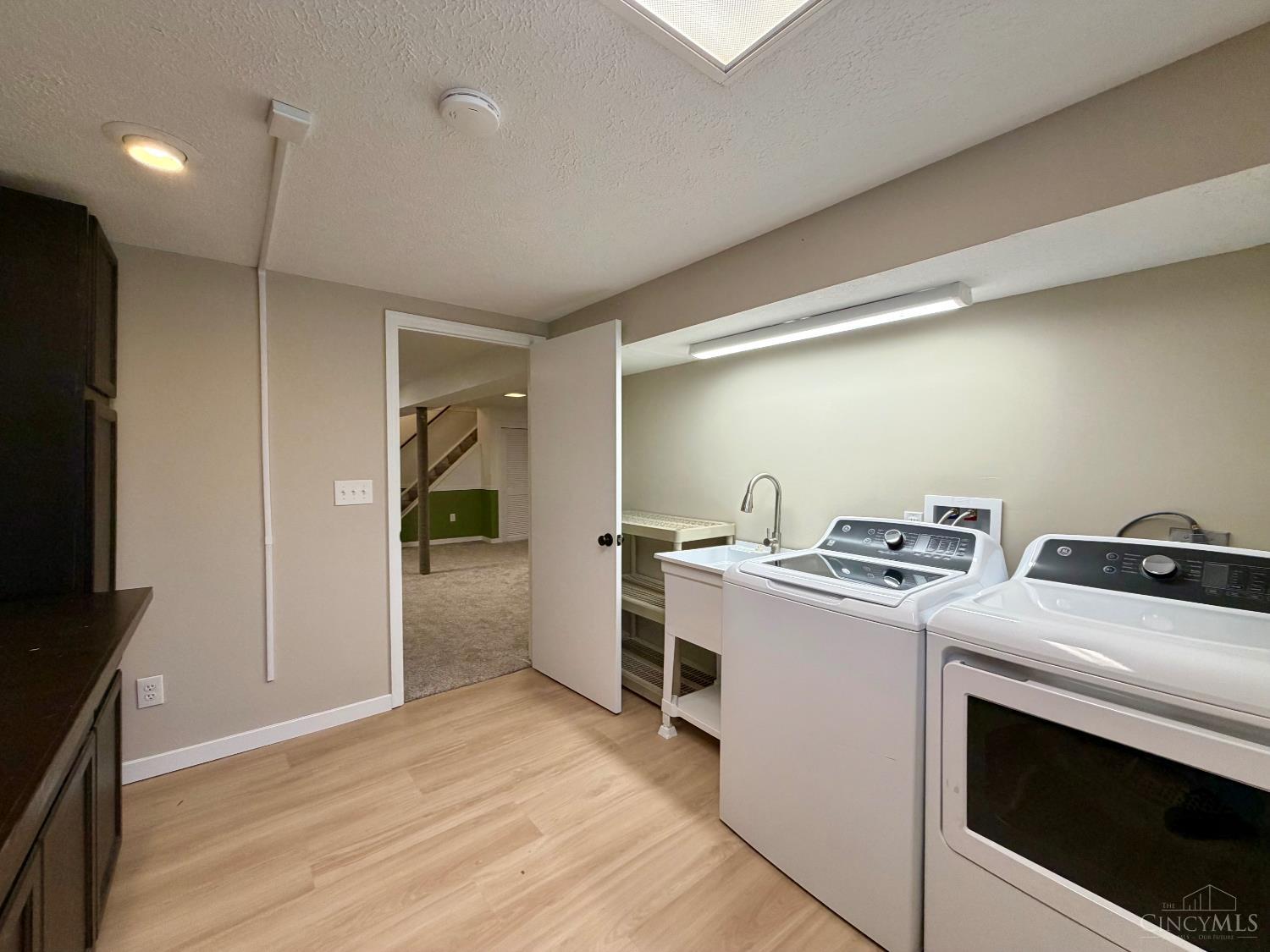 6707 Apache Way