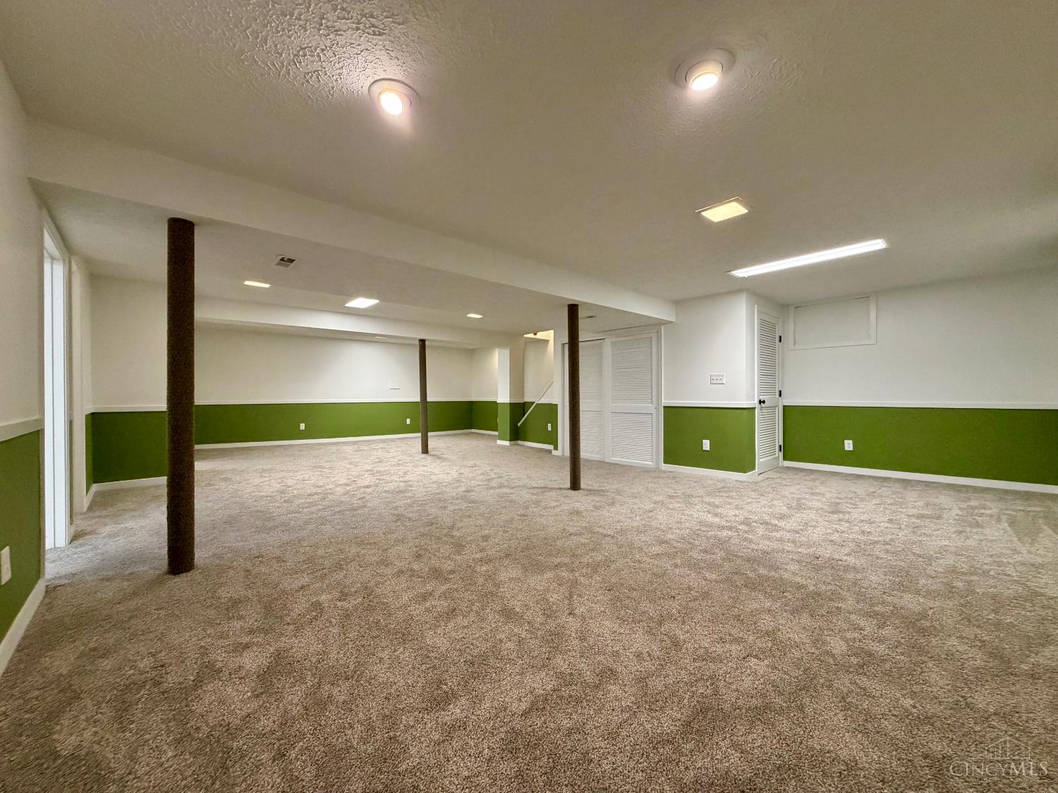 6707 Apache Way