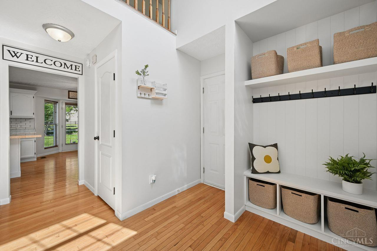 6590 Waverly Park