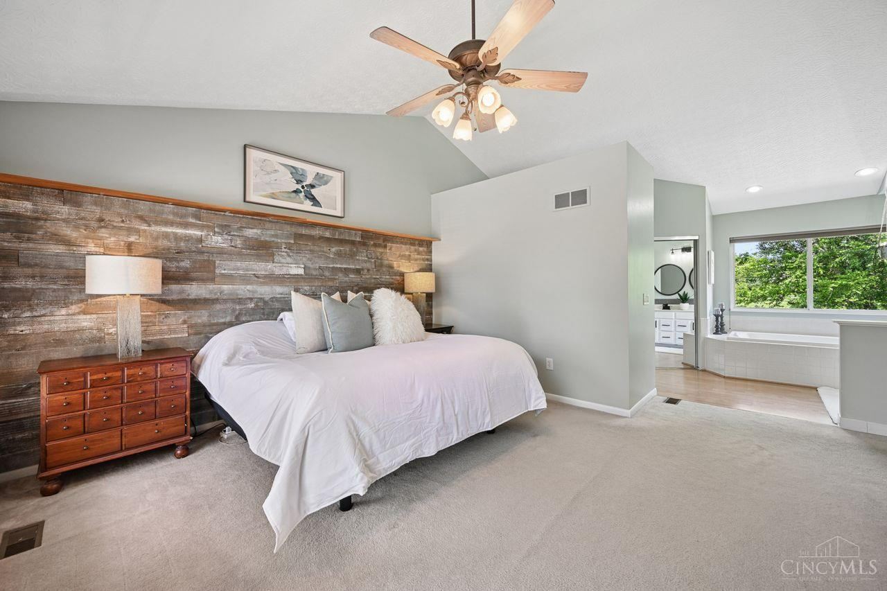 6590 Waverly Park