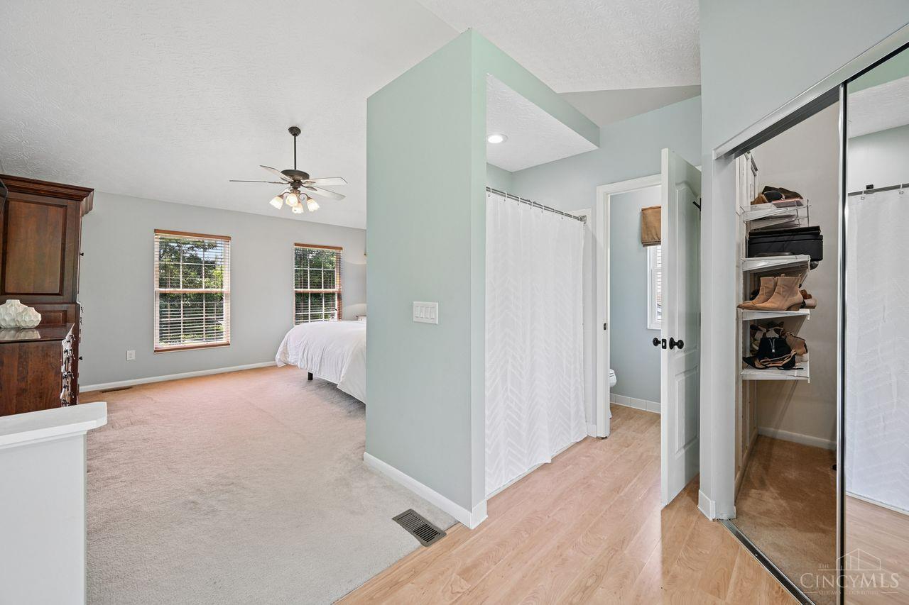 6590 Waverly Park