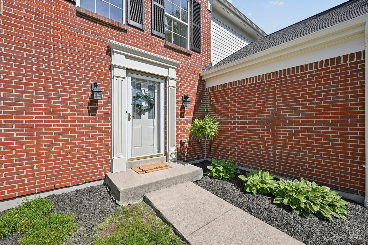 6590 Waverly Park