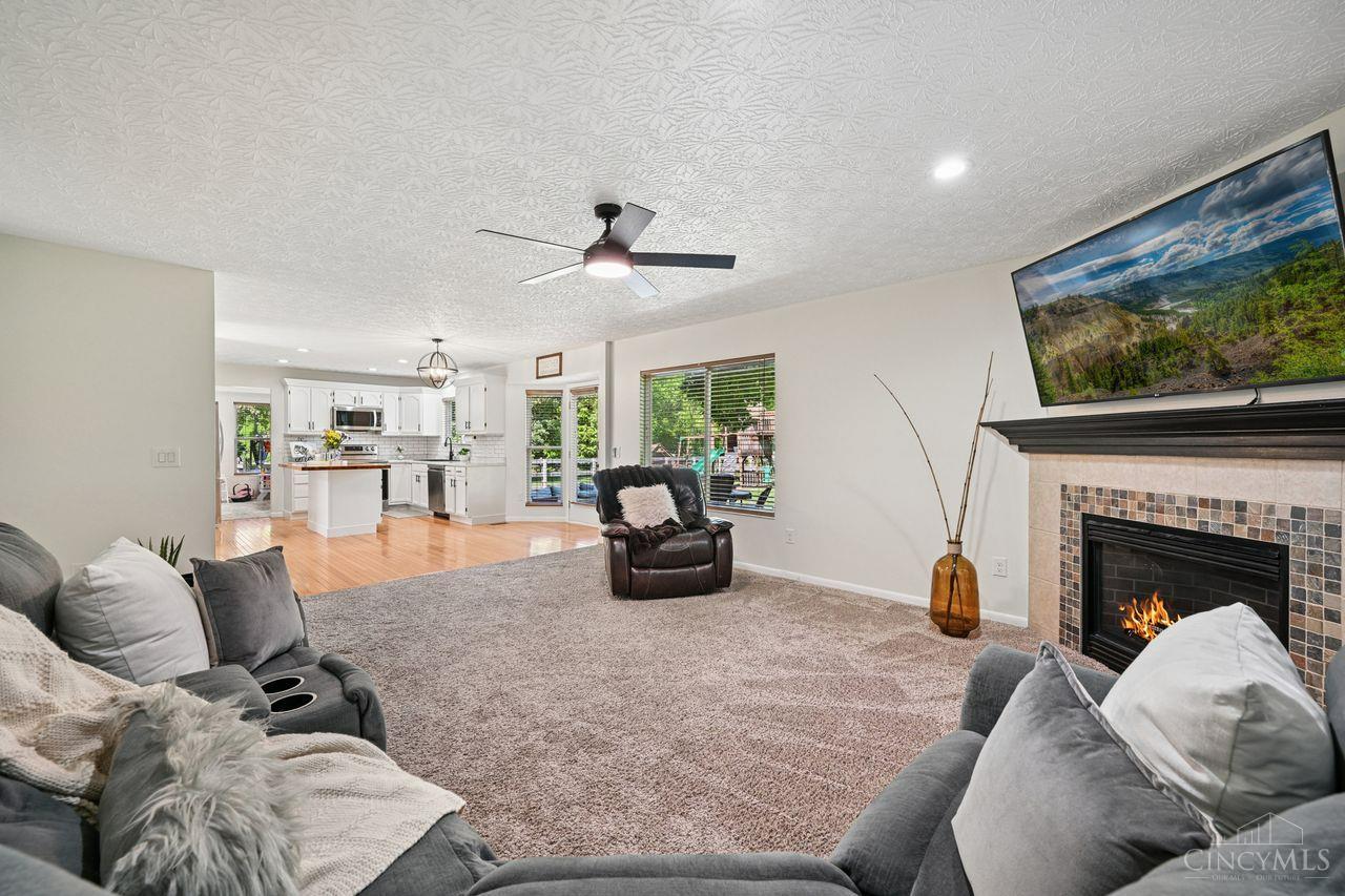 6590 Waverly Park