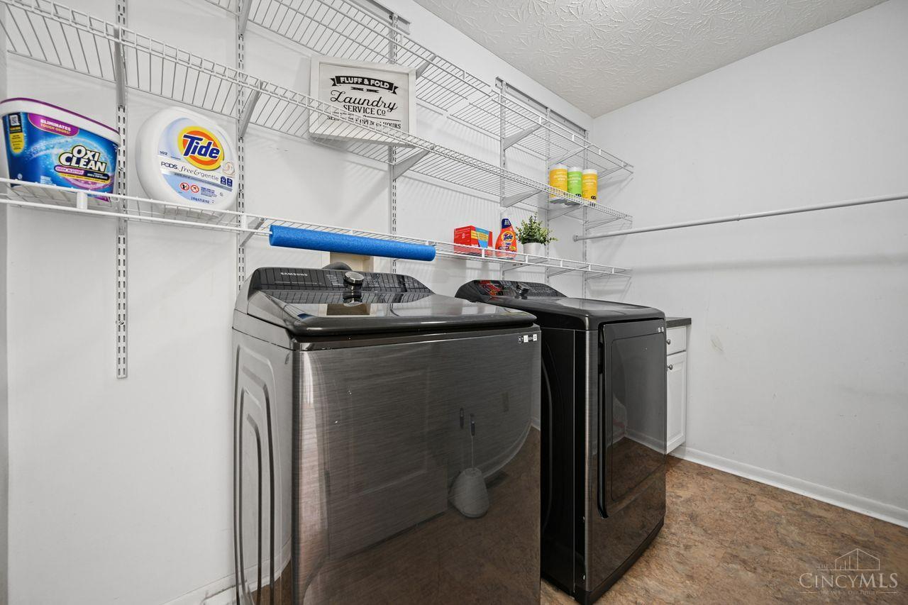 6590 Waverly Park