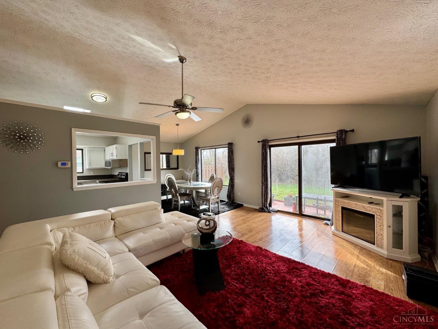 9526 Colegate Way