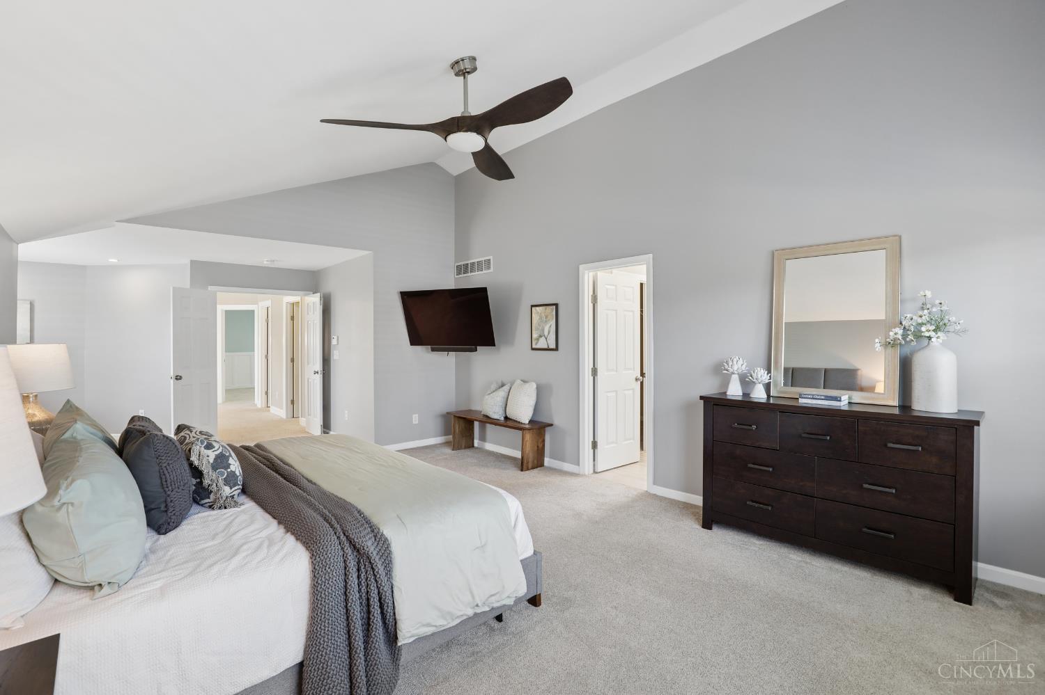 7665 Hunt Club Drive