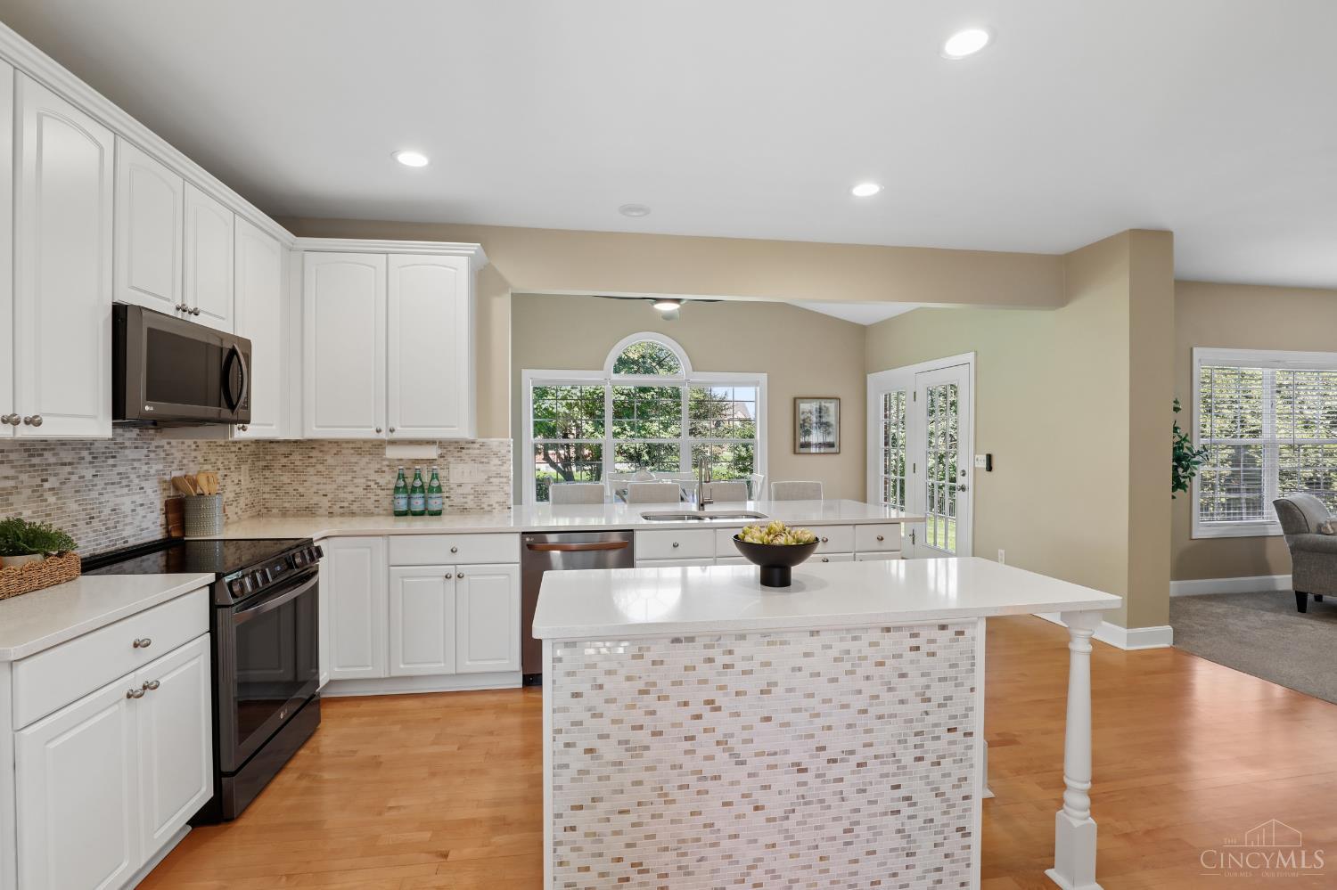7665 Hunt Club Drive