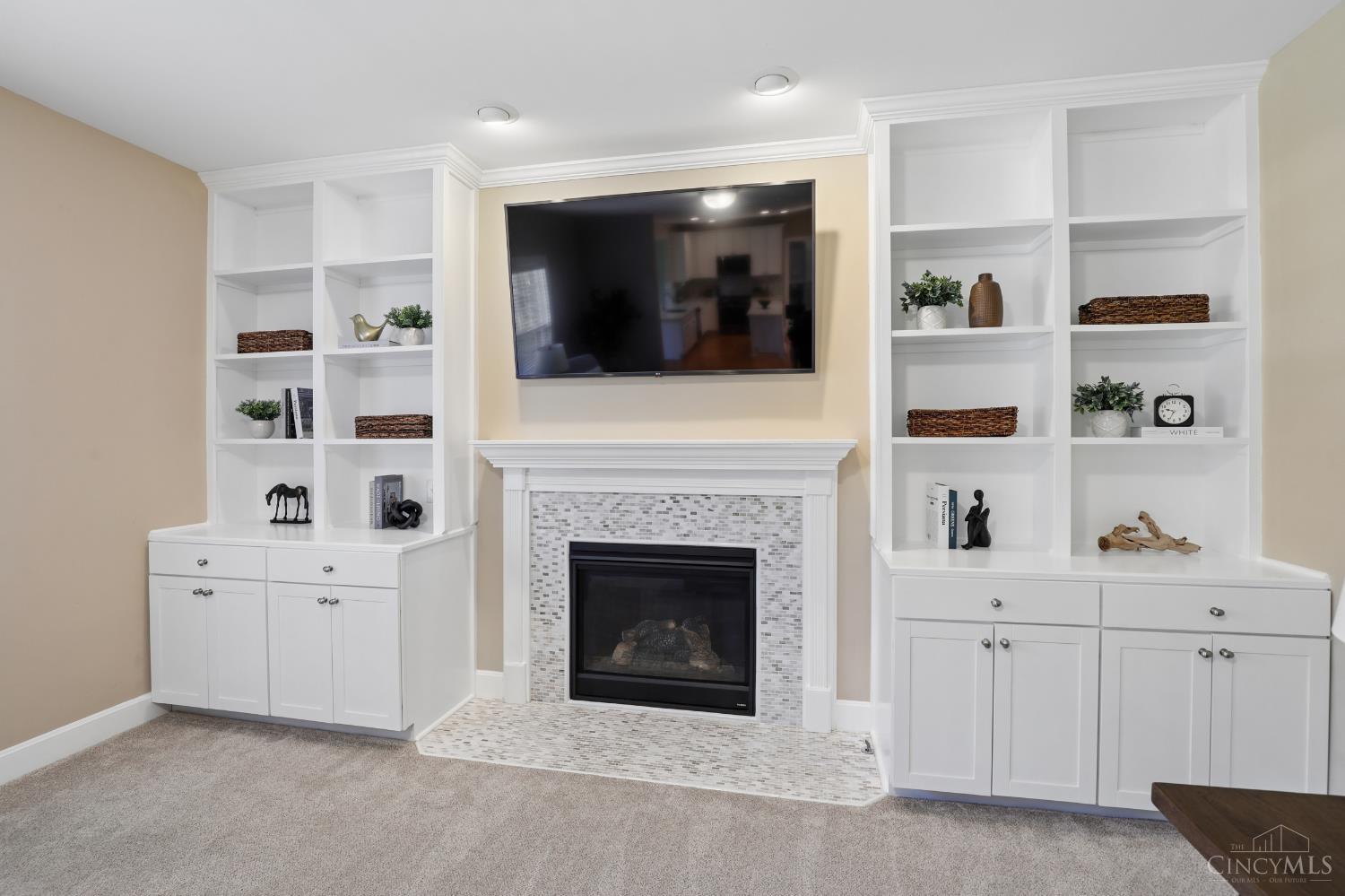 7665 Hunt Club Drive