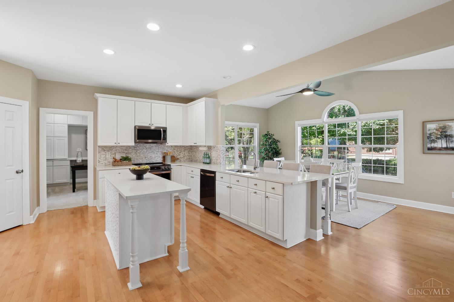 7665 Hunt Club Drive