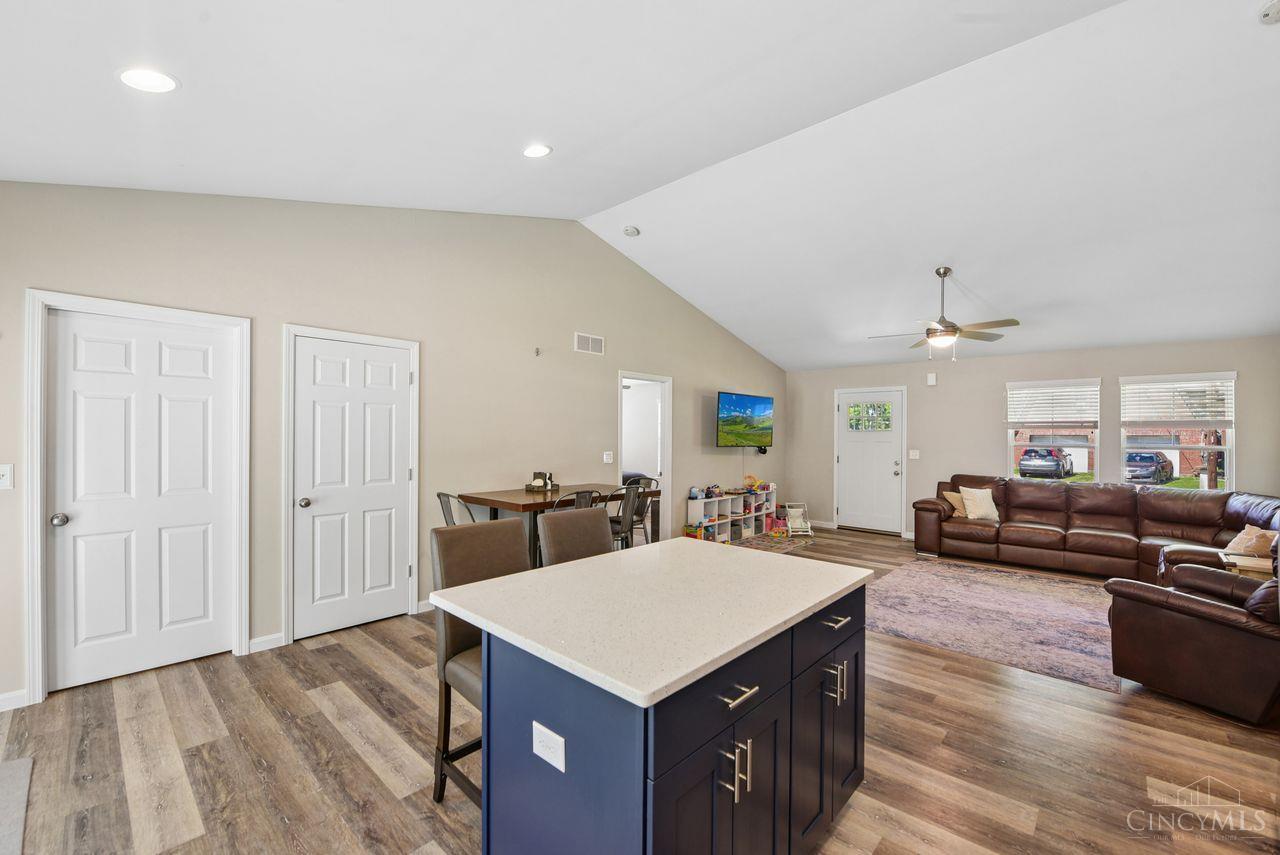 1249 Traction Road