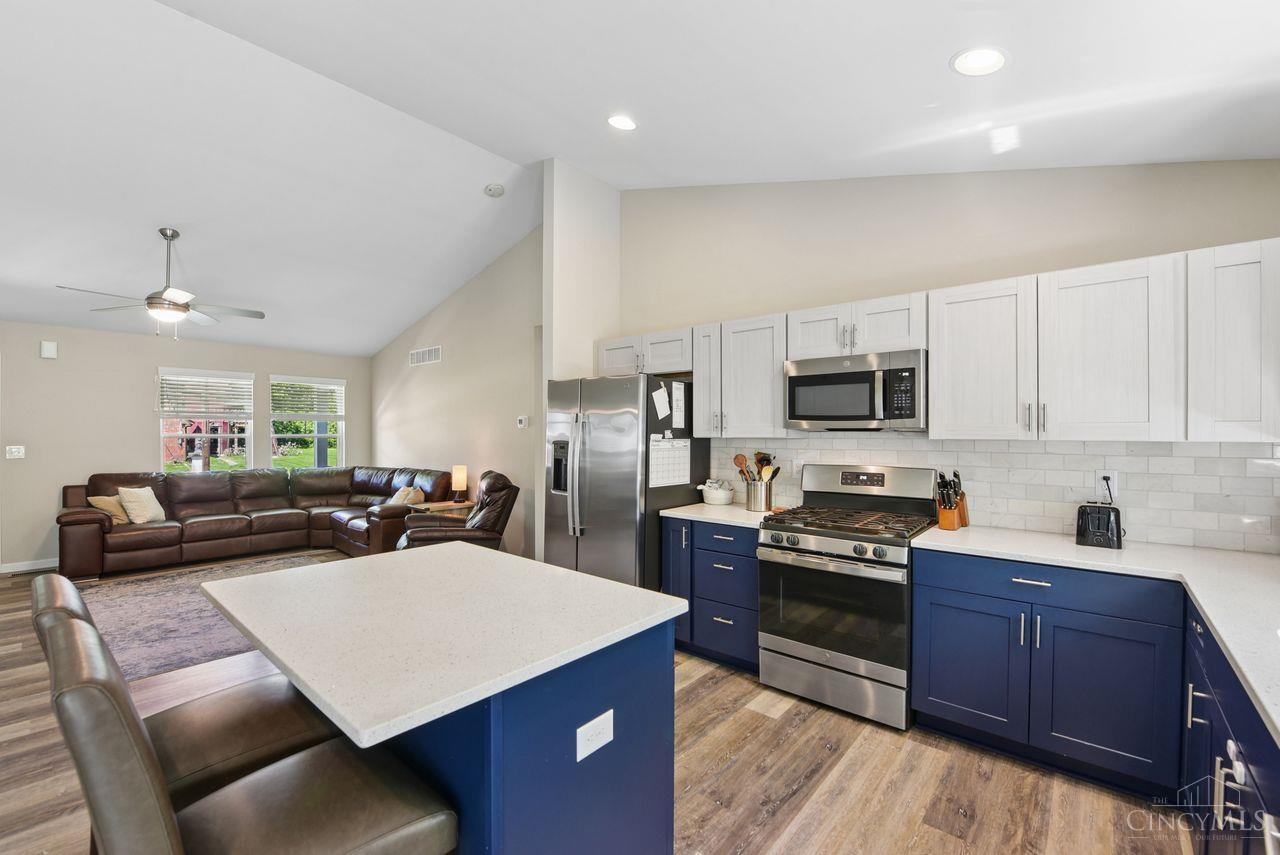 1249 Traction Road