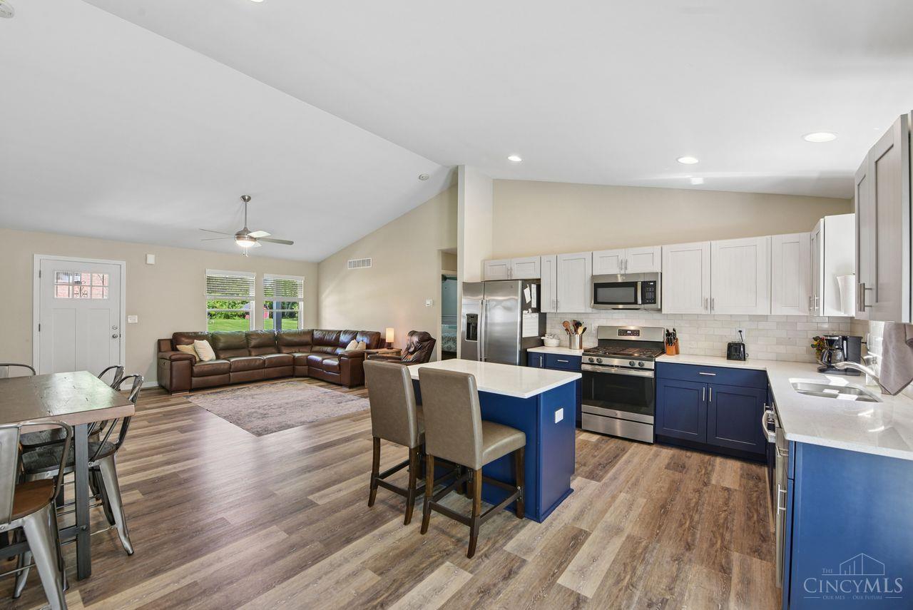 1249 Traction Road