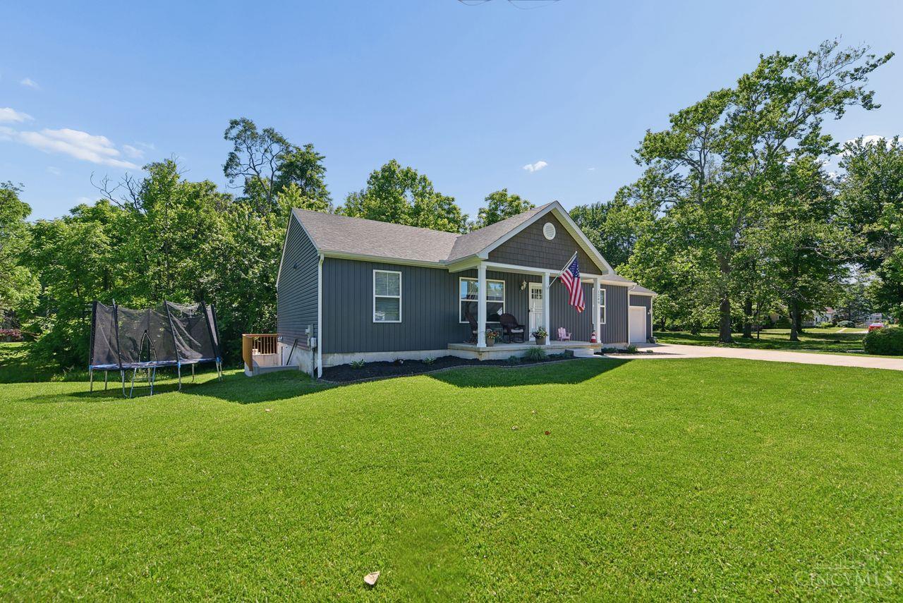1249 Traction Road