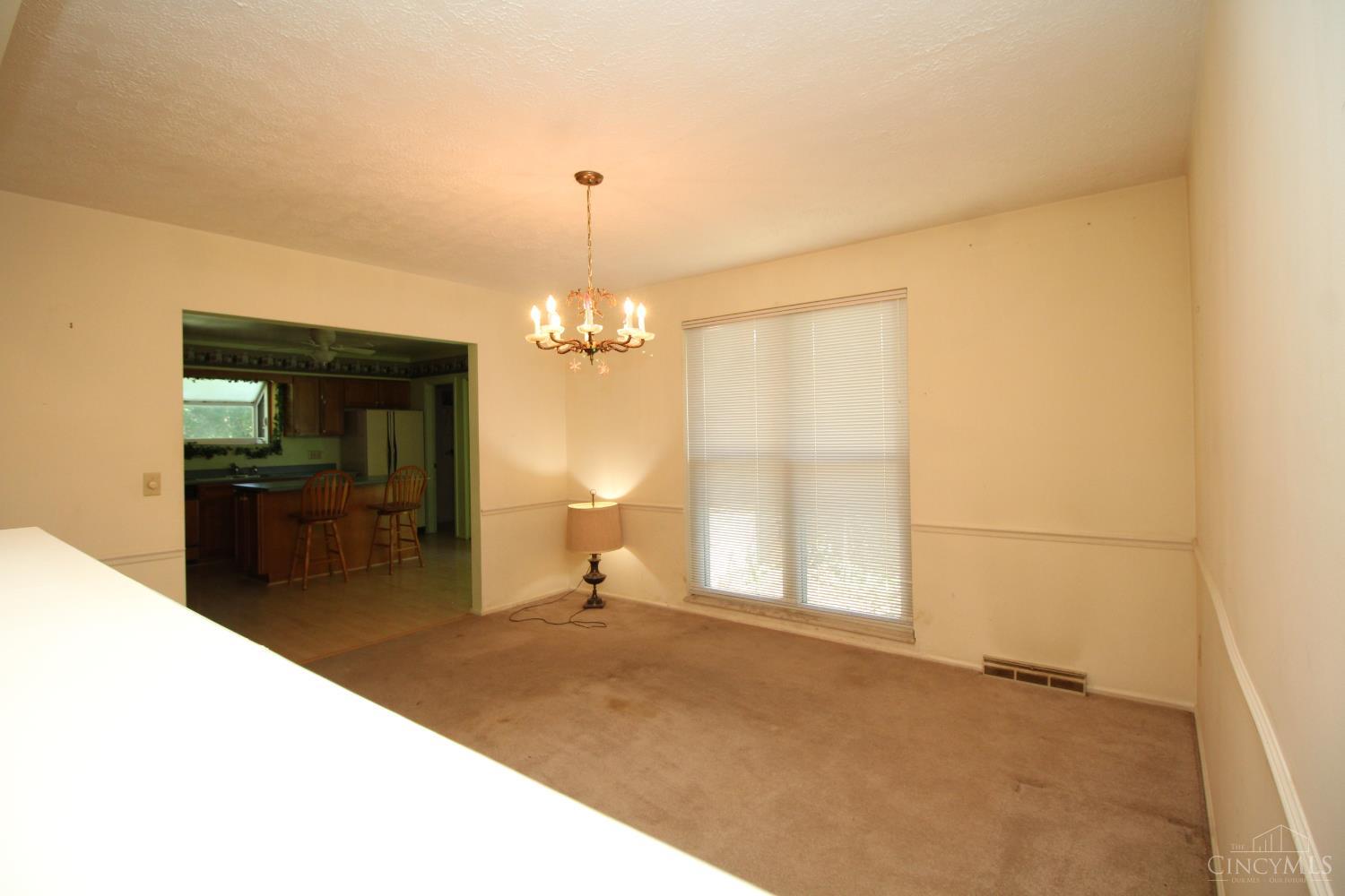 1371 Taft Place
