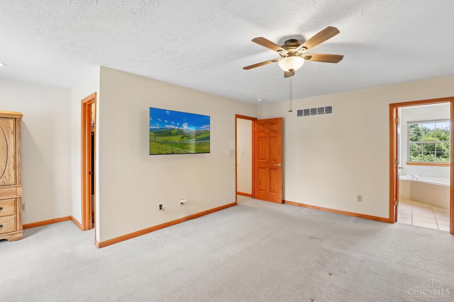 8046 Logan Ridge Drive