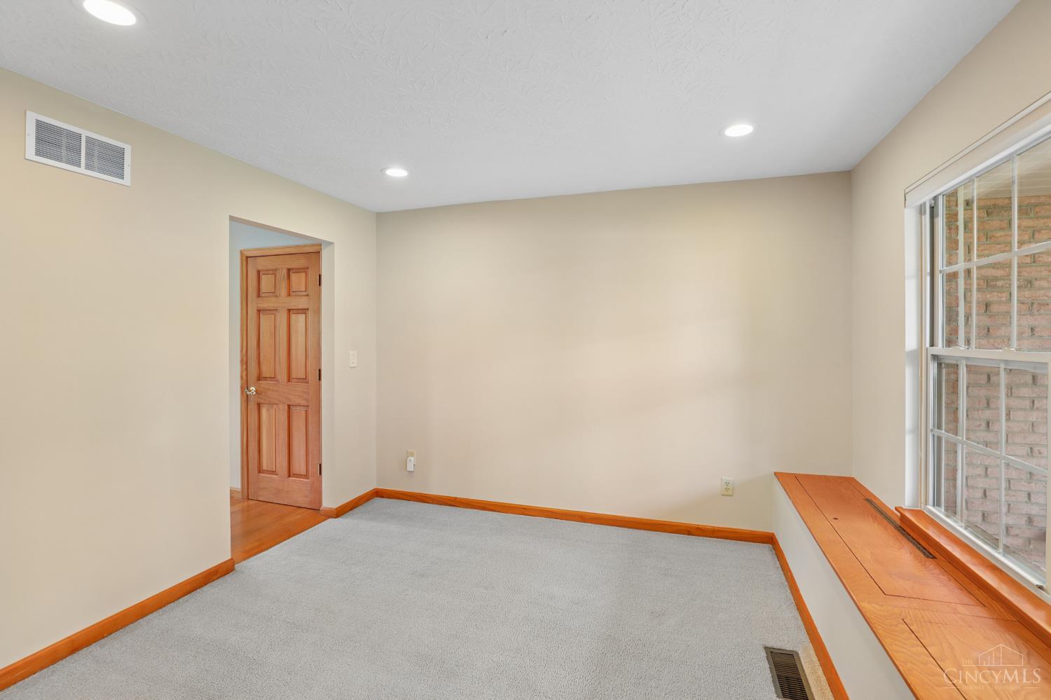 8046 Logan Ridge Drive