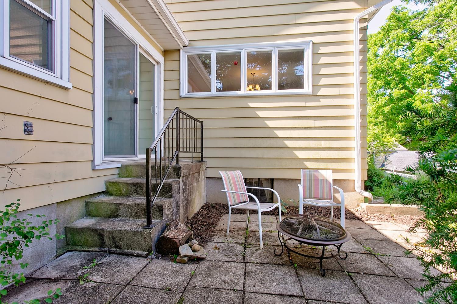 611 Maple Street