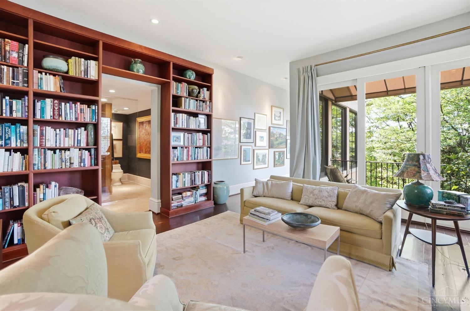 548 Liberty Hill