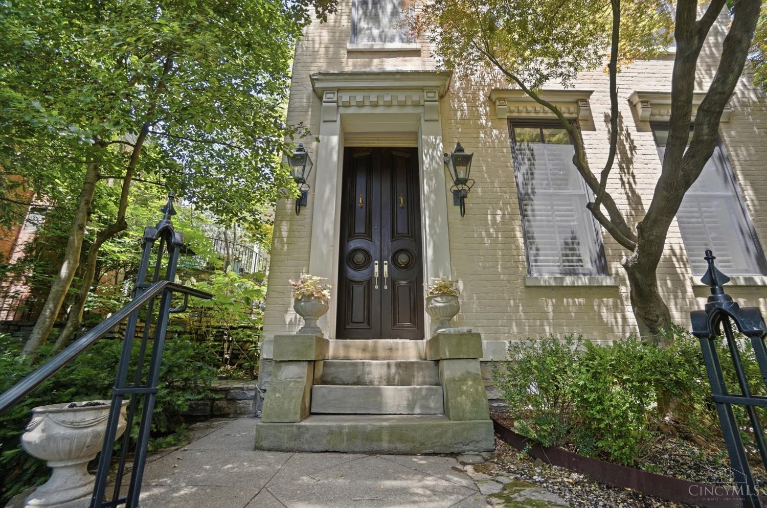 548 Liberty Hill
