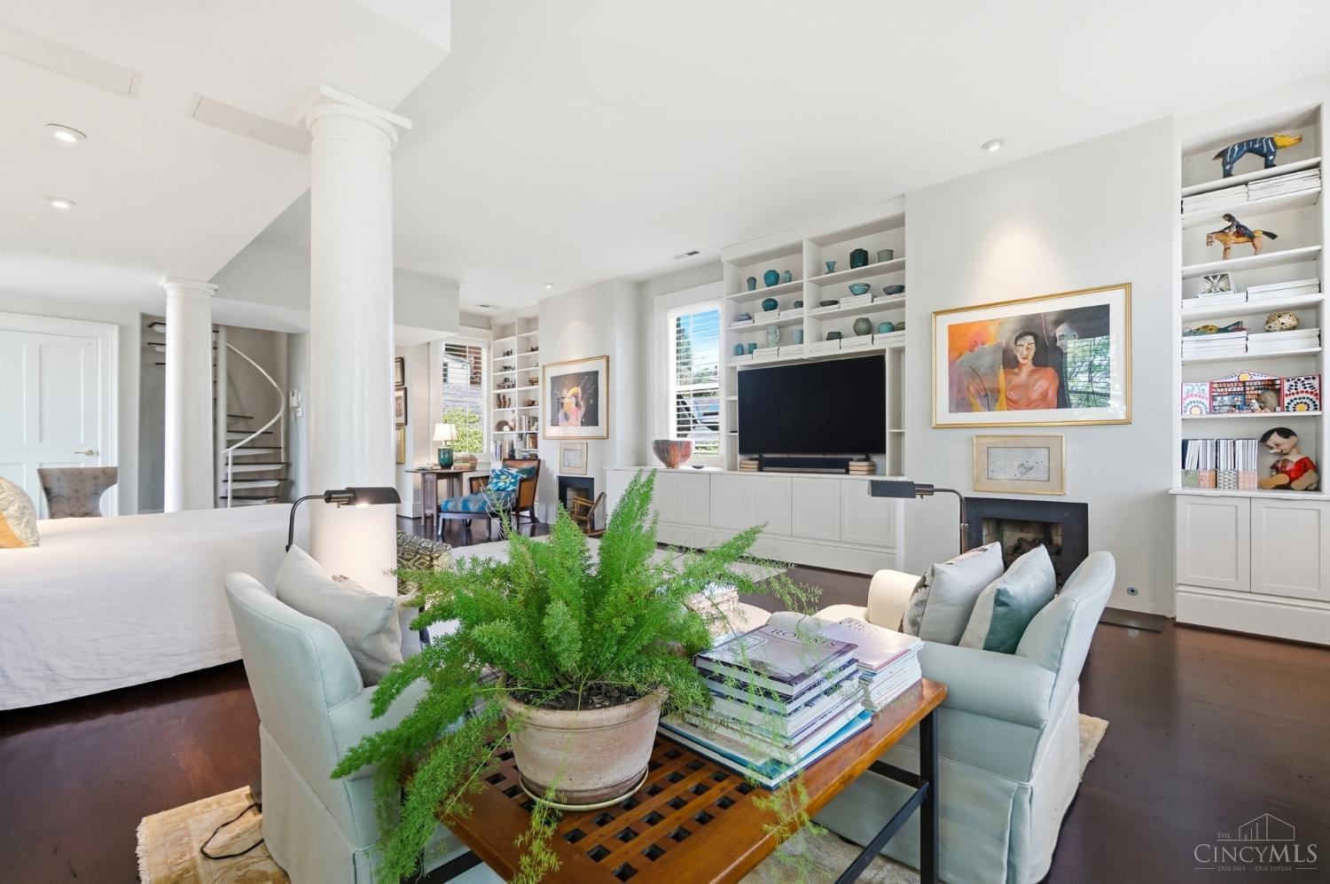 548 Liberty Hill