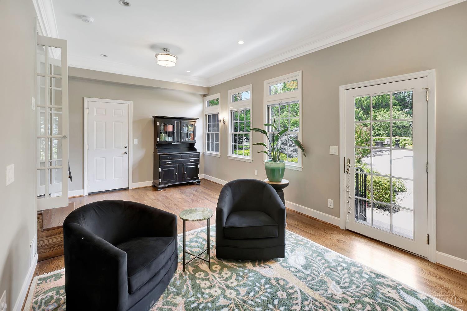 9844 Zig Zag Road