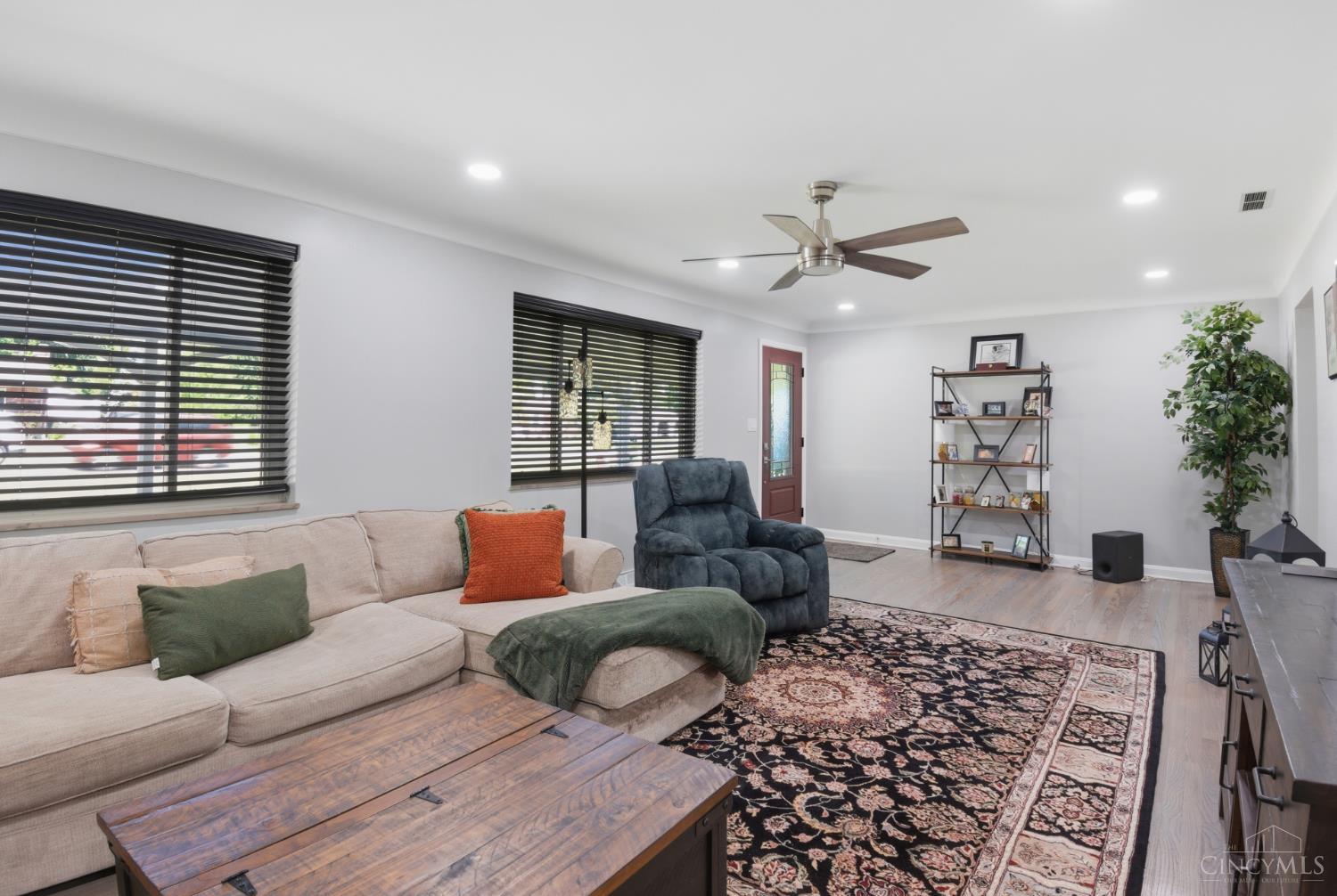 3722 Maplewood Drive