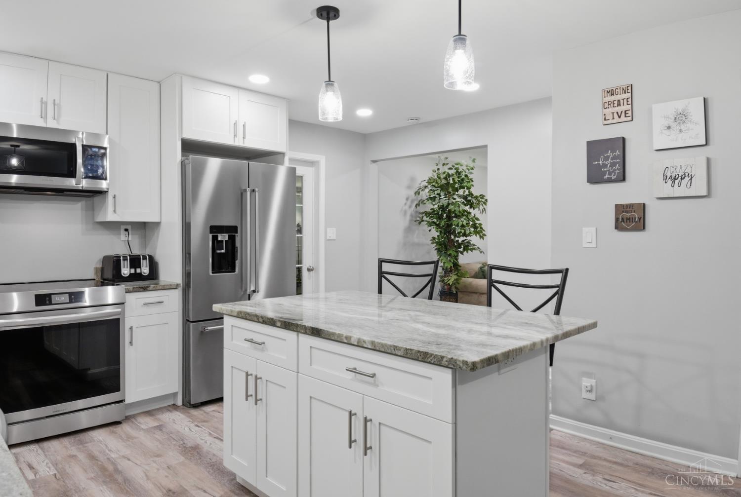 3722 Maplewood Drive