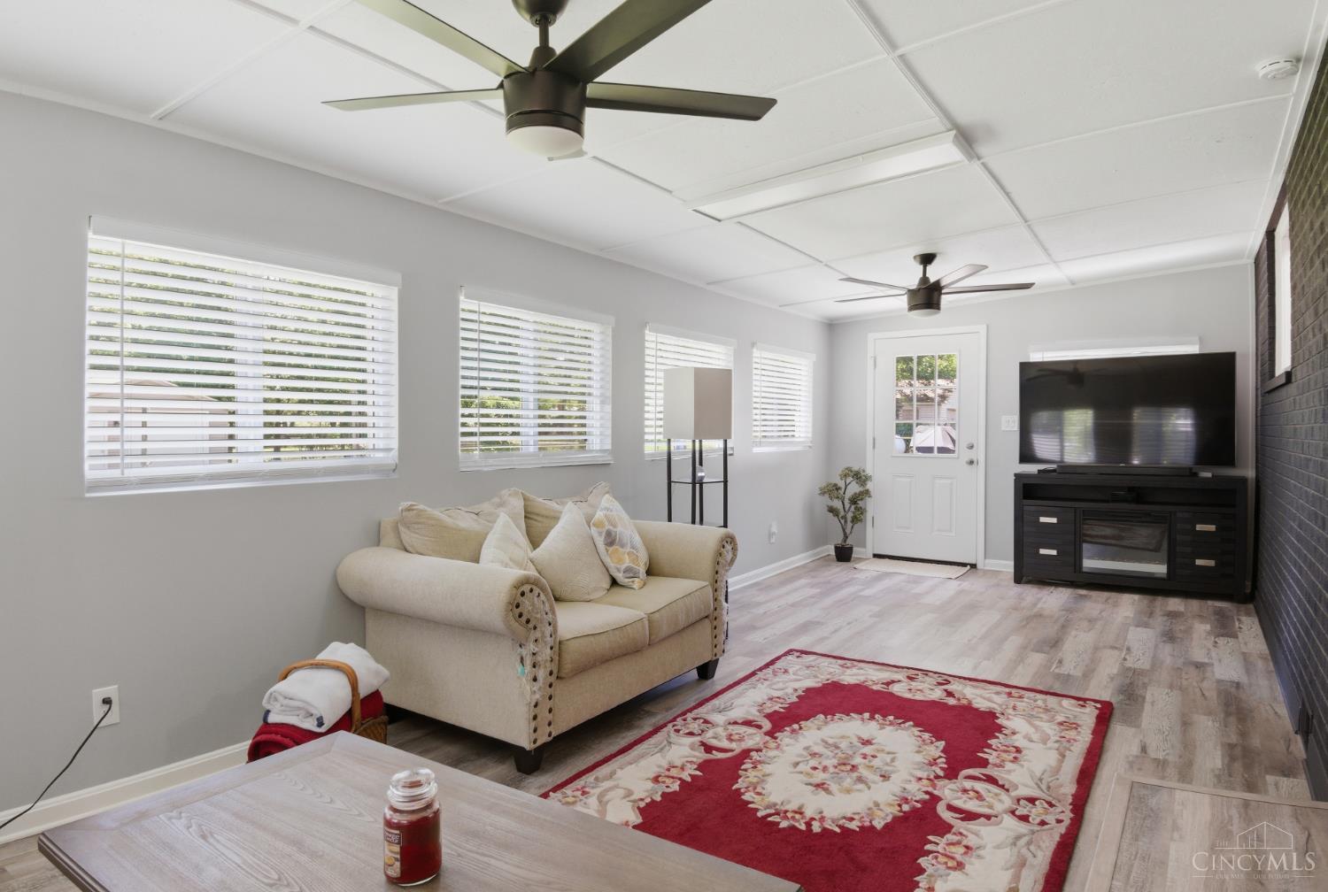 3722 Maplewood Drive