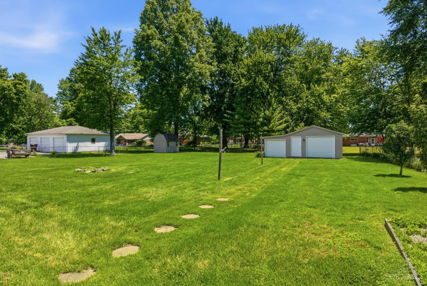 3722 Maplewood Drive