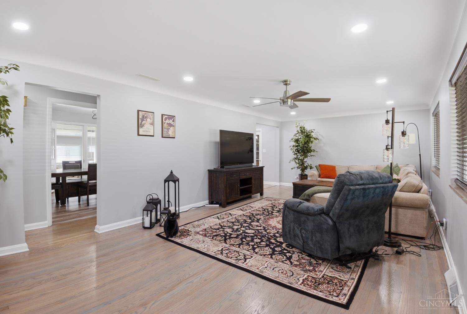 3722 Maplewood Drive