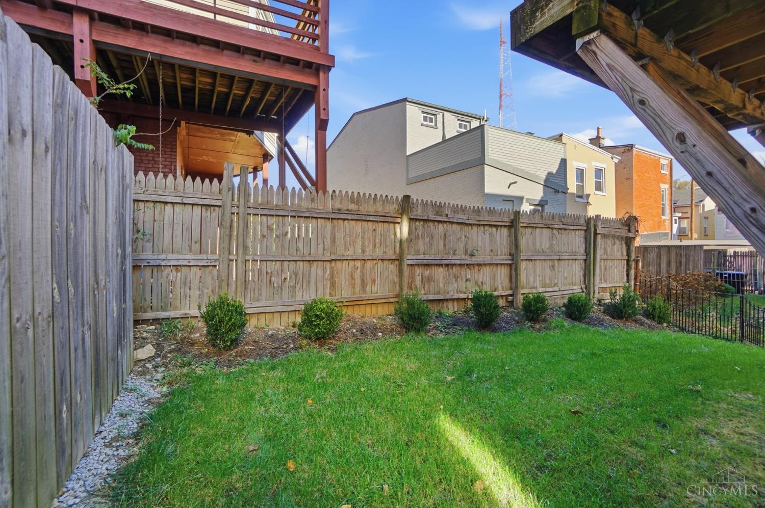 546 Slack Street