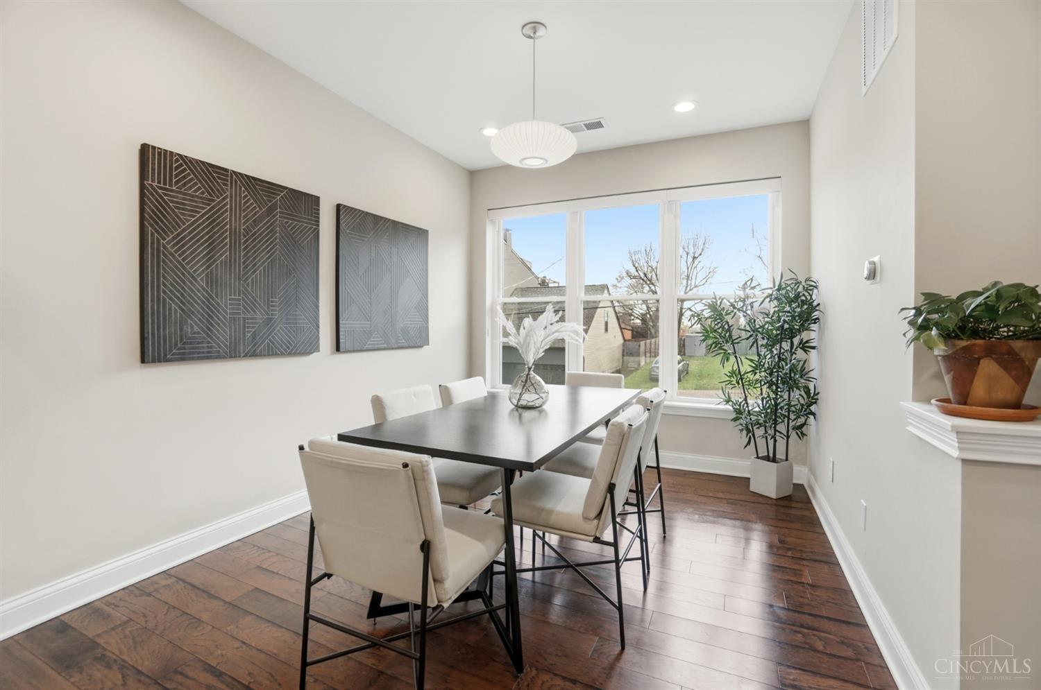 546 Slack Street