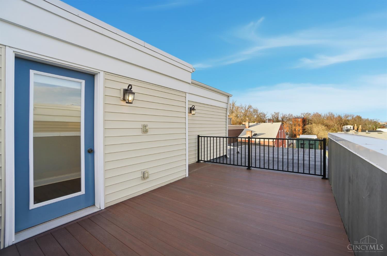 546 Slack Street