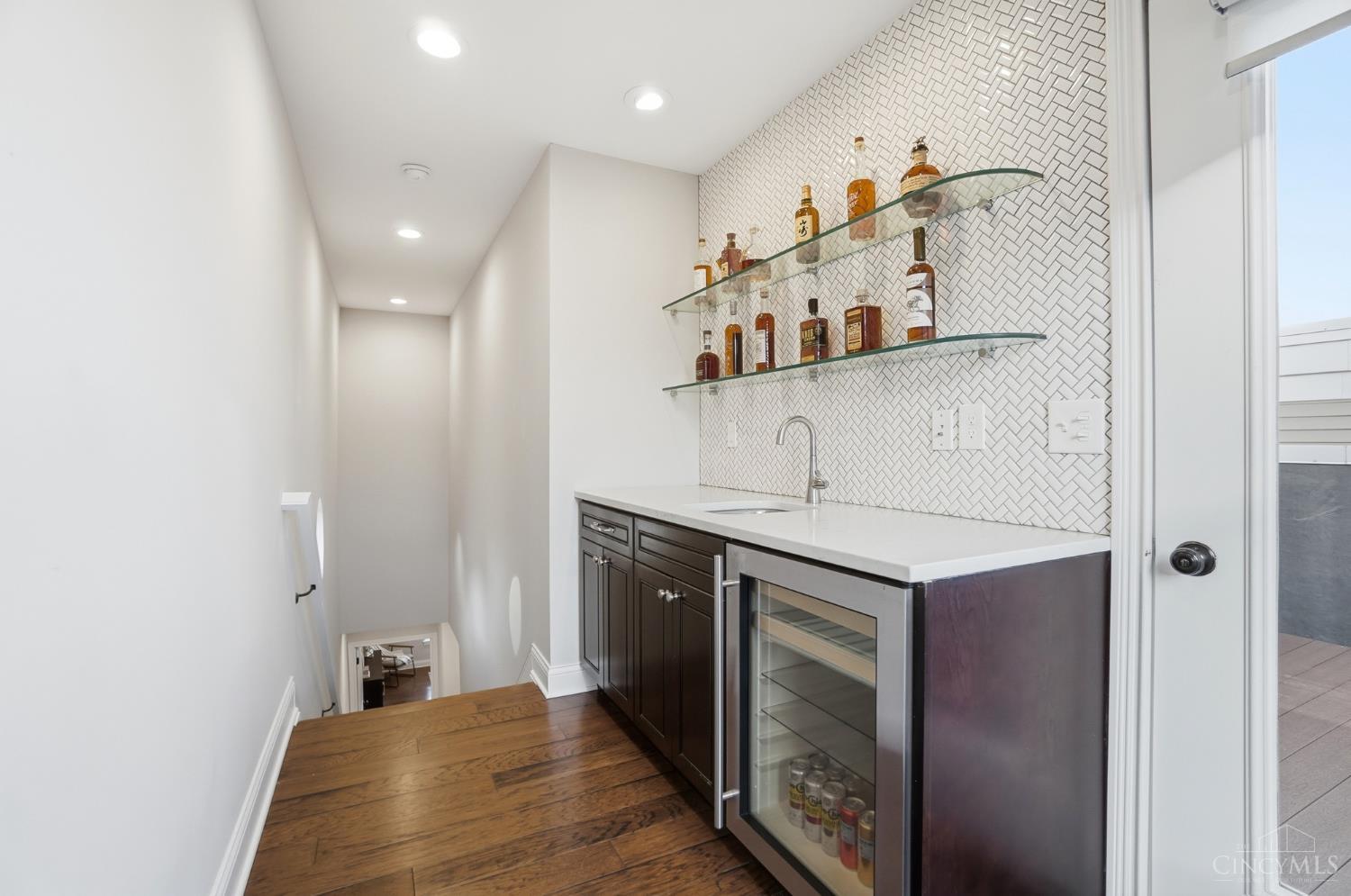 546 Slack Street